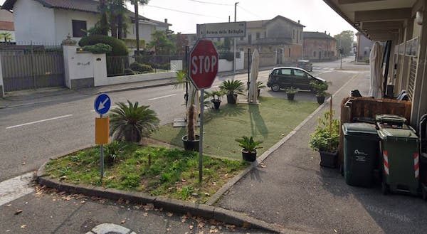 busto danni minacce arrestato