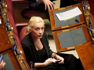lodi fascina parlamento