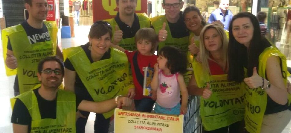 Gallarate raccolta alimentare supermercati