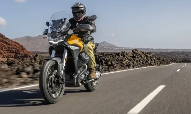 pellerin moto riflessione