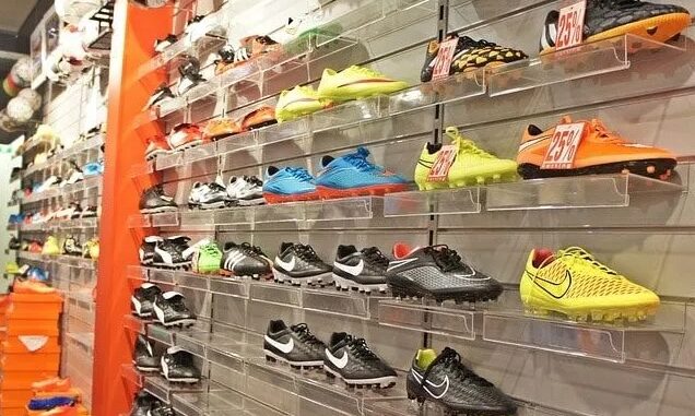Gallarate furto negozio sport