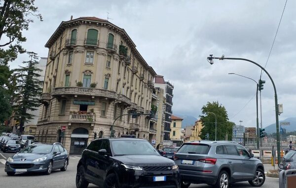 varese lavori largo flaiano