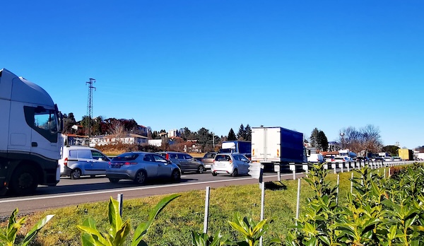 cavaria castronno ribaltamento a8