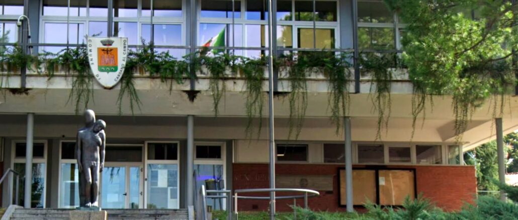 Cardano porticato municipio