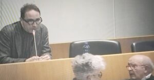 Gallarate insulti consiglio comunale