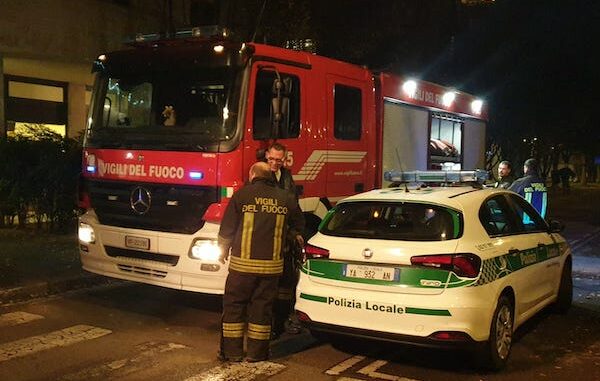 magenta incendio vandali parcheggio