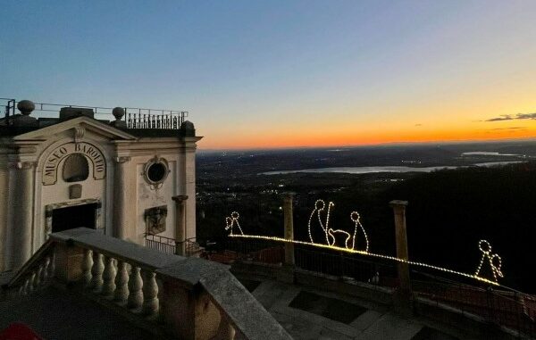 natale sacro monte bus funicolare
