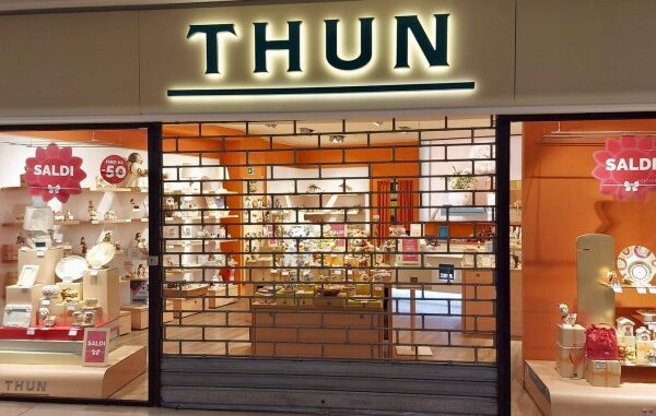 crisi thun negozio busto