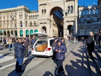 duomo milano saluto giudici