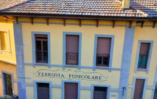 funicolare sacro monte orario