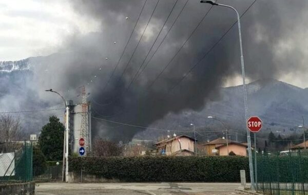 incendio cementificio caravate