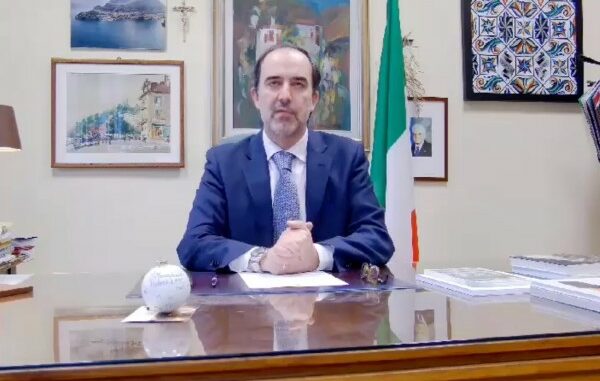 laveno auguri bilancio sindaco