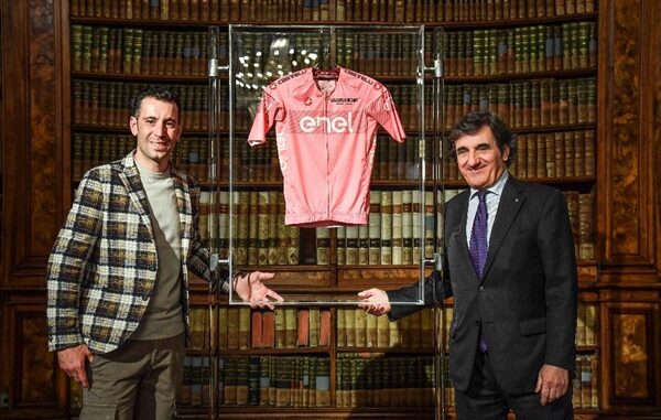 ciclismo giro maglia rosa