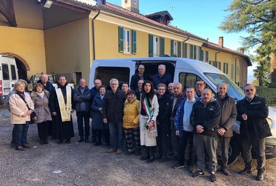 sumirago disabili volontari pulmino 01