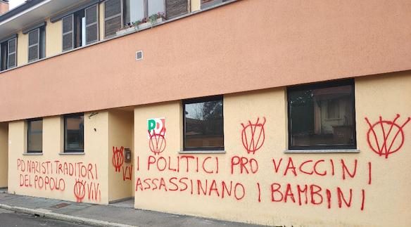 legnano vandali novax pd