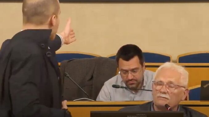 legnano consigliocomunale polemiche opposizioni