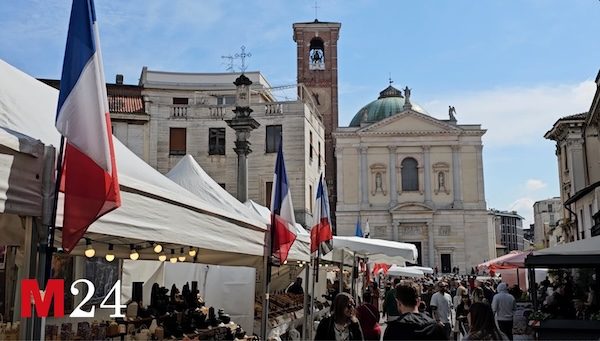 Gallarate mercatino francese video
