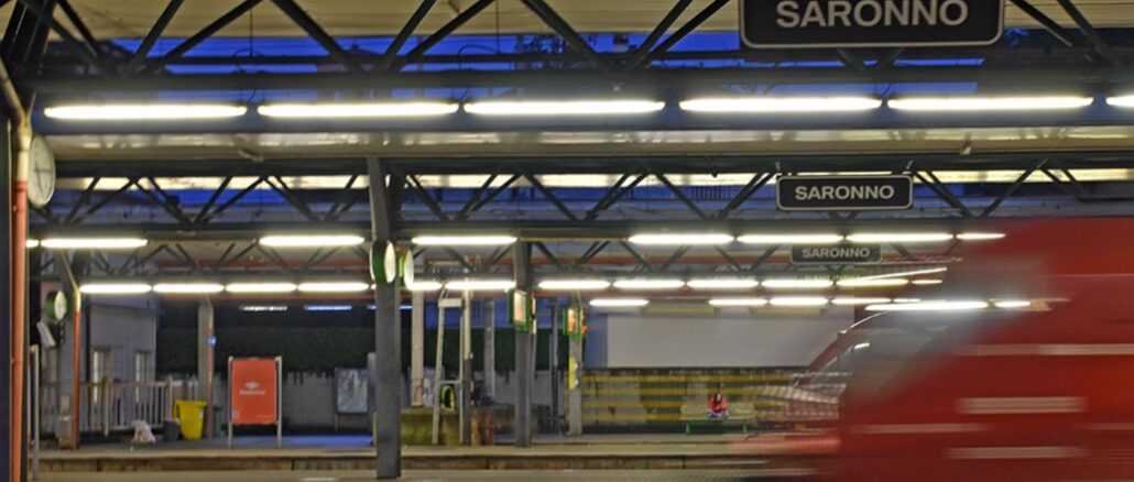Saronno stazione rapina pistola