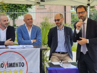 Samarate 5stelle patuanelli toți