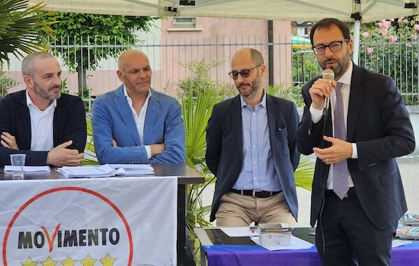 Samarate 5stelle patuanelli toți
