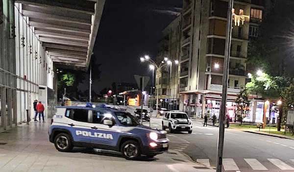 Gallarate notte stazione sindaco
