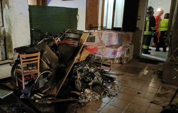 incendio malnate soccorsa donna