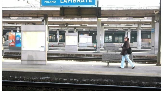 milano poliziotto grave