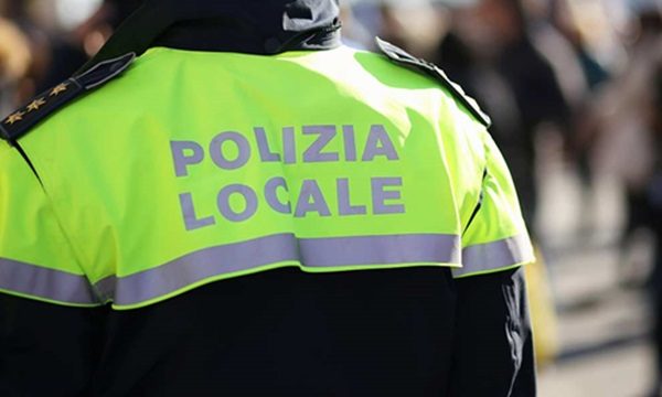 milano incidente motociclista