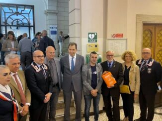 tribunale di varese defibrillatore