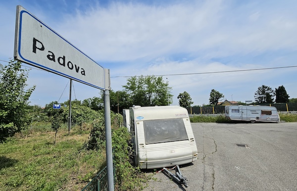 gallarate roulotte sinti abbandonate
