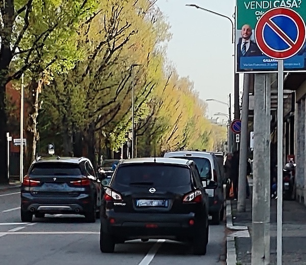 gallarate via torino ciclisti