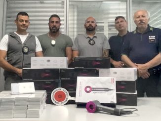 arcisate sequestro asciugacapelli Dyson