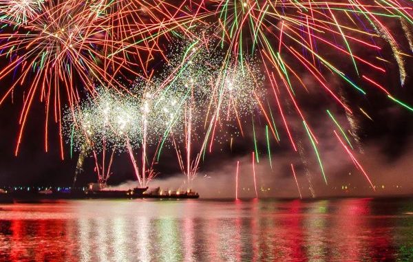 luino fuochi artificio rinviati