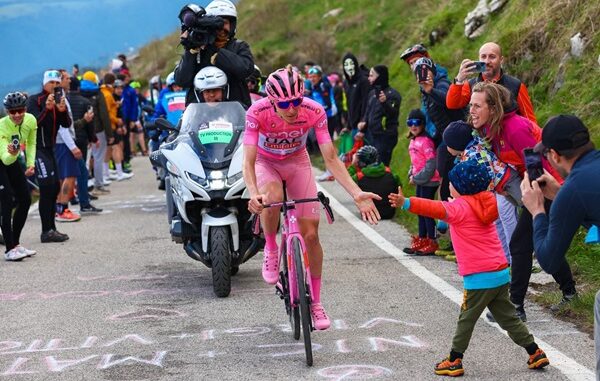ciclismo pogacar giovani