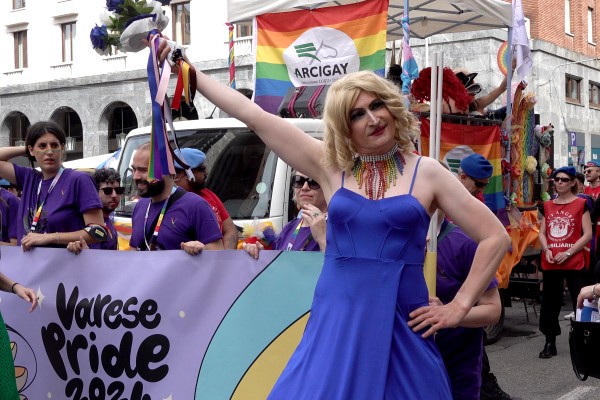 varese sfilata pride diritti