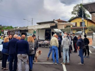 cadegliano mercato settembre bancarelle