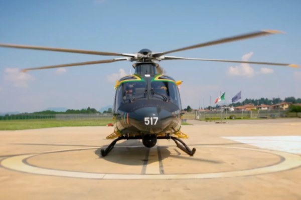 elicottero guardia finanza varese