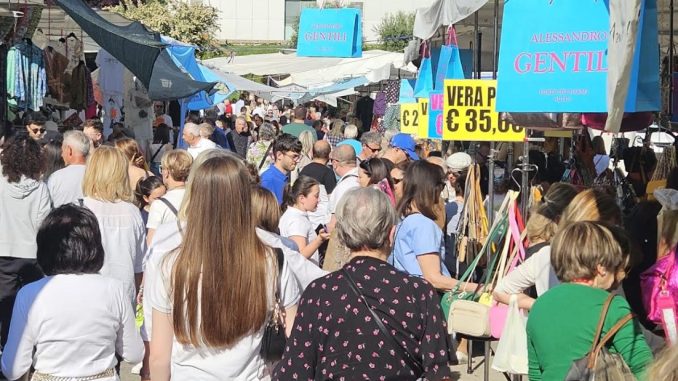 angera mercato forte marmi