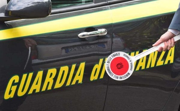 milano sequestri finanza
