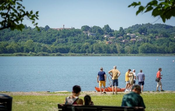 lago varese balneabile
