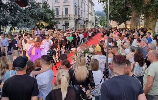 sabato luino shopping spettacoli