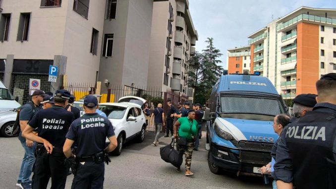 gallarate sgombero via torino