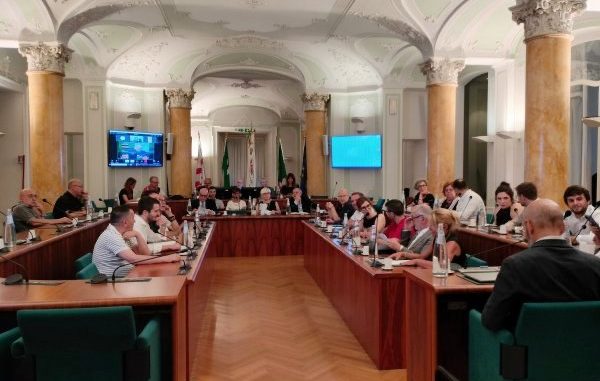 varese dup governo tagli