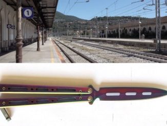 coltello minorenne denunciato luino