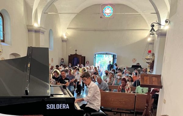 pianofortissimo giovani chiesa laveno