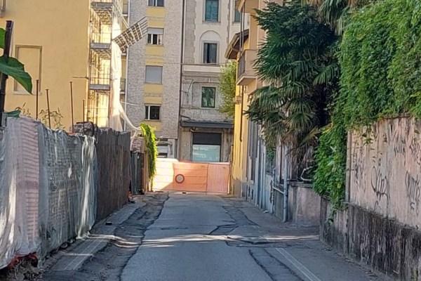 varese chiusa via pavesi