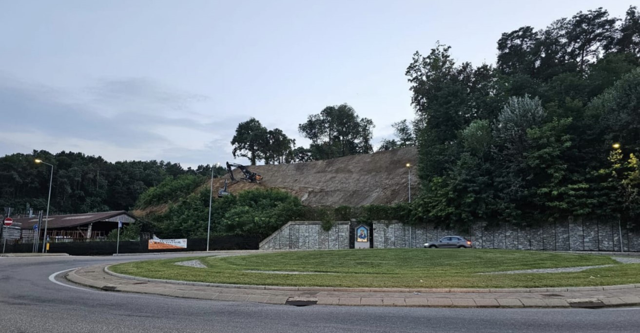 vergiate area commerciale collina