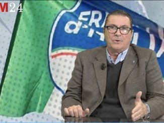de bernardi destra dialogo