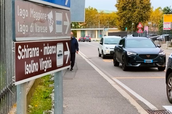 segnaletica inganna turisti varese