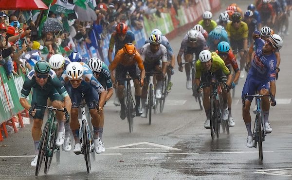 vuelta groves vittoria tappa